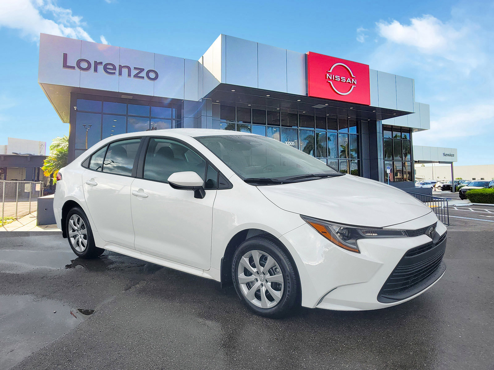 Used 2026 Toyota Corolla LE image 3