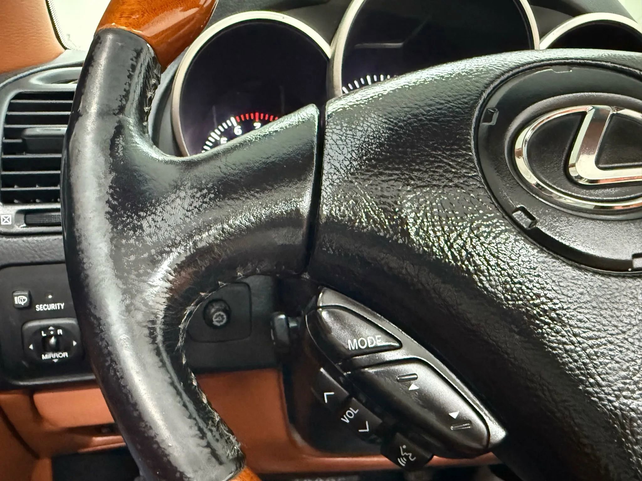 Used 2010 Lexus SC 430 SC 430 Convertible 2D image 22