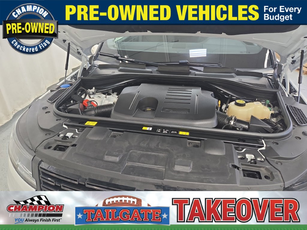 Used 2025 Land Rover Range Rover Sport SE AWD/4WD image 26