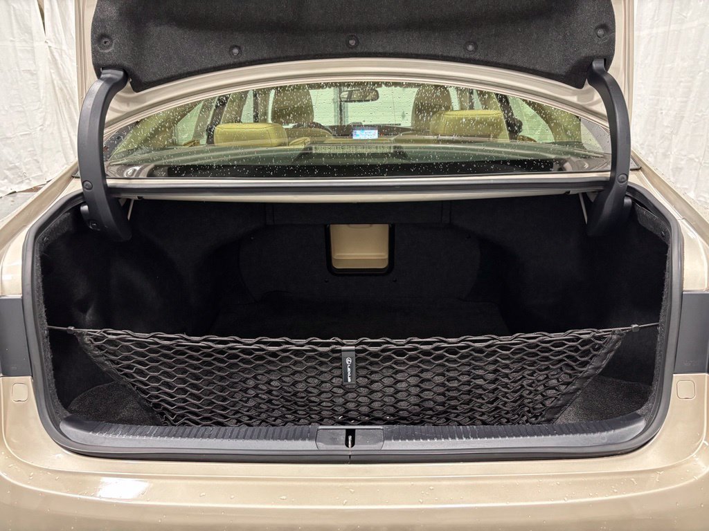Used 2014 Lexus ES 350 w/ Luxury Package FWD image 49