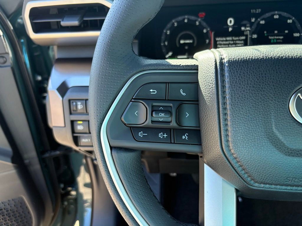 Used 2025 Toyota 4Runner TRD Off-Road image 26