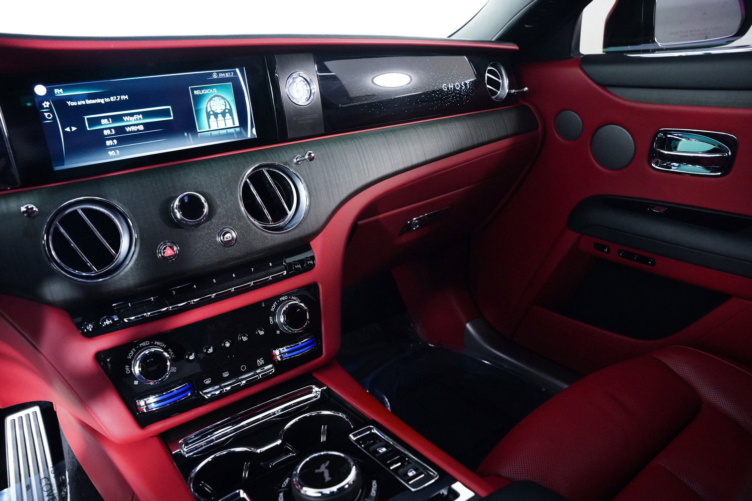 Used 2022 Rolls-Royce Ghost image 56