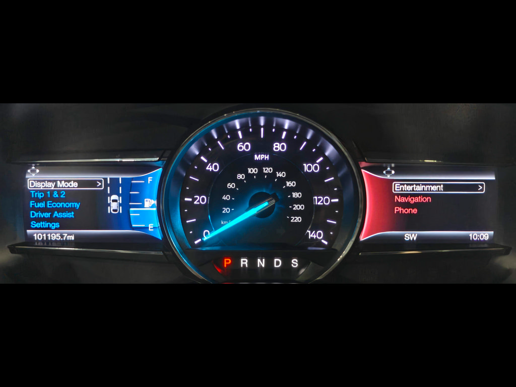 Used 2017 Ford Explorer Limited w/ Equipment Group 301A AWD/4WD image 73