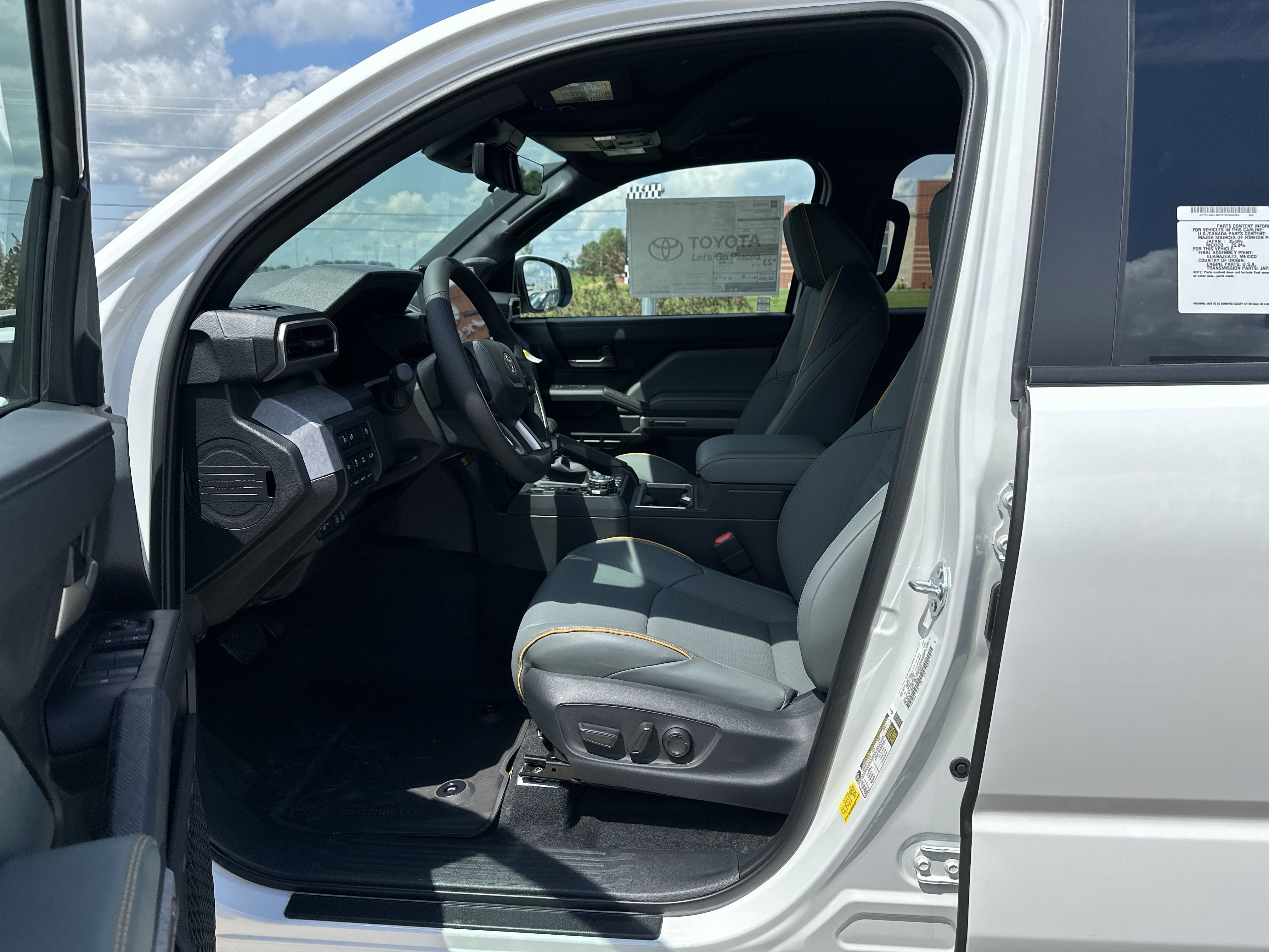 New 2025 Toyota Tacoma 4x4 Double Cab Hybrid image 11