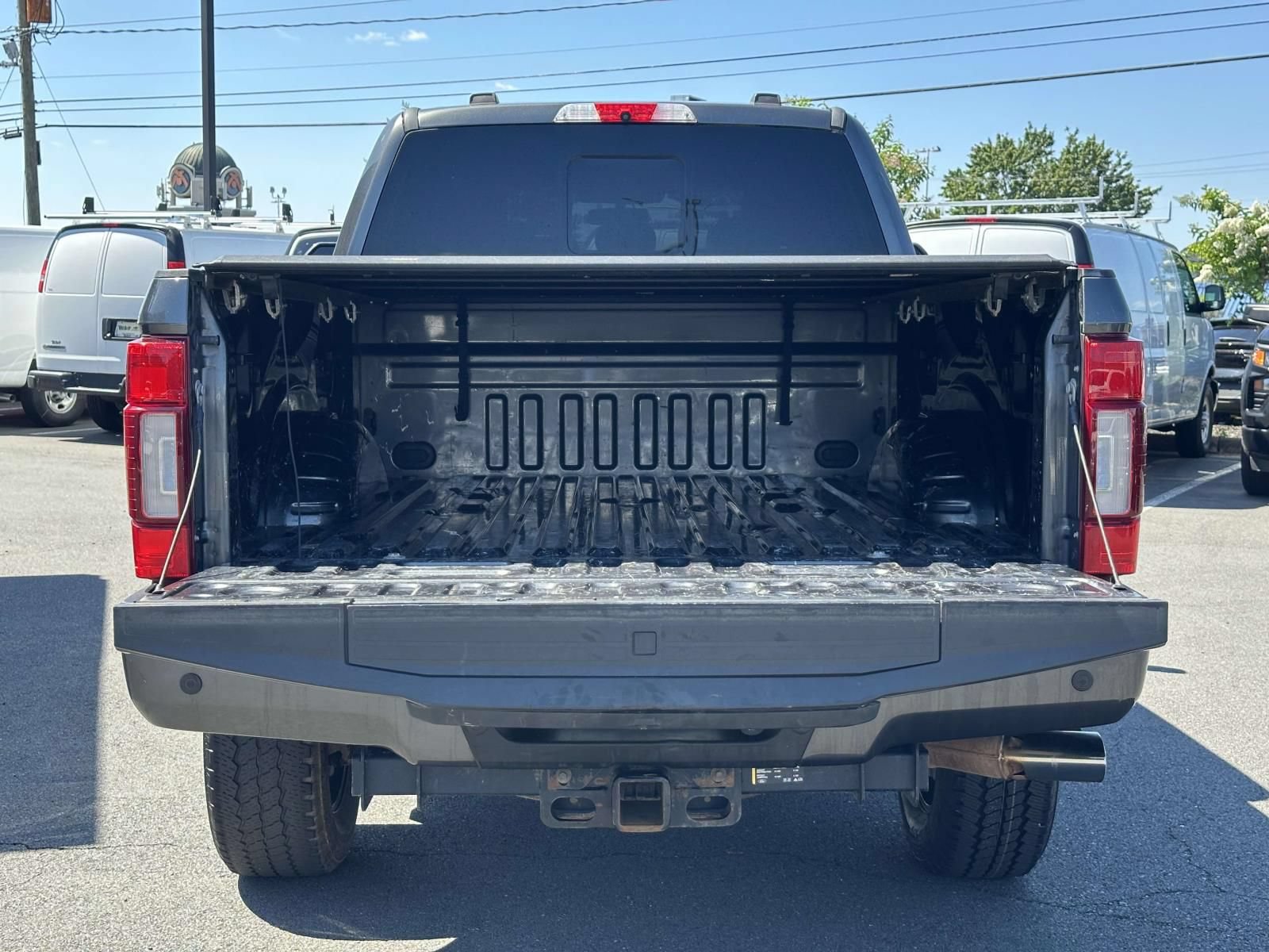 Used 2020 Ford F250 Platinum w/ FX4 Off-Road Package AWD/4WD image 26