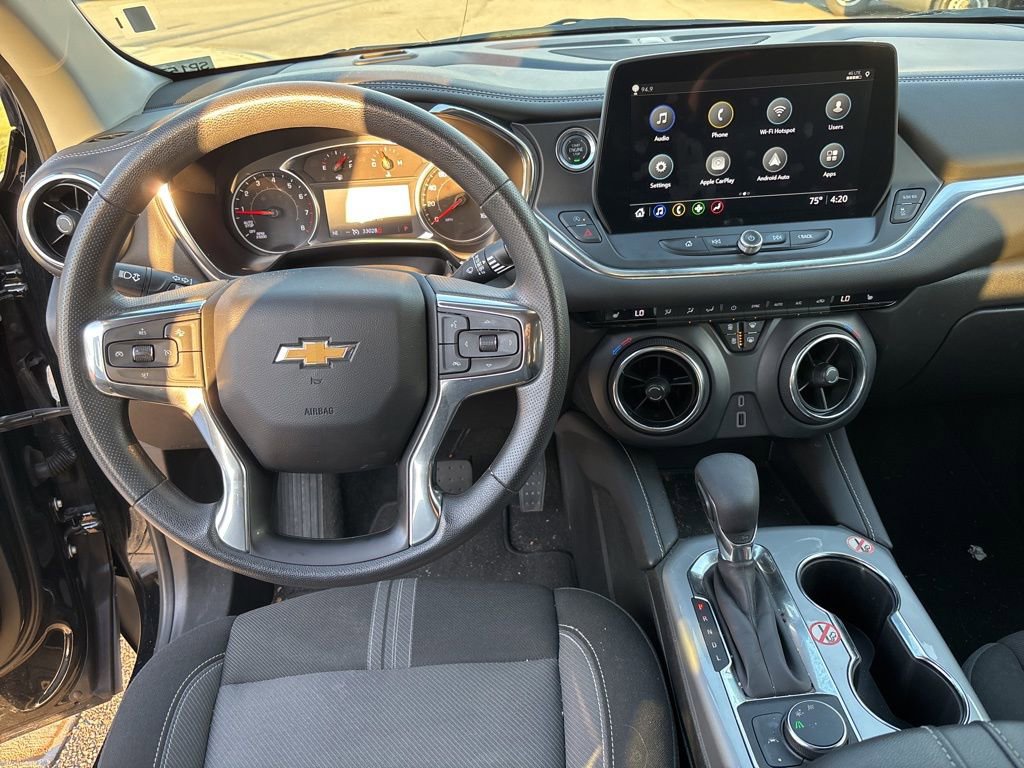 Used 2025 Chevrolet Blazer LT FWD image 40