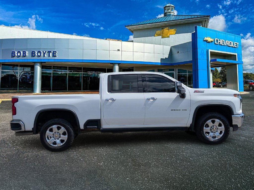 Used 2022 Chevrolet Silverado 2500 LTZ w/ LTZ Plus Package AWD/4WD image 2