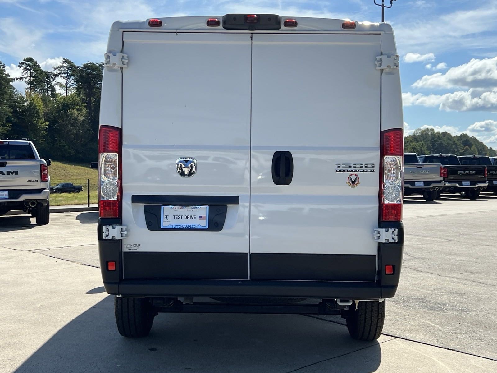 Used 2024 RAM ProMaster 1500 w/ Convenience Group image 7