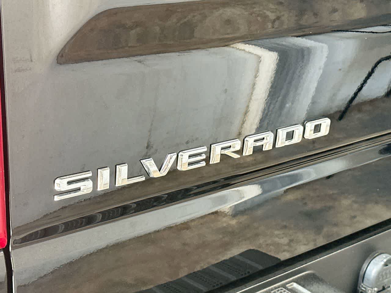 Used 2023 Chevrolet Silverado 1500 Custom RWD image 10