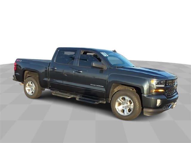Used 2018 Chevrolet Silverado 1500 LT w/ All Star Edition image 2