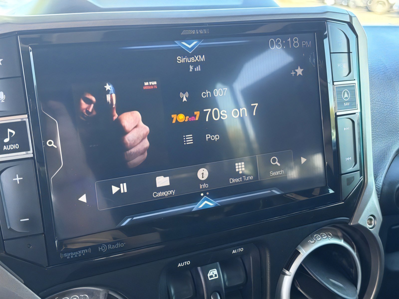 Used 2016 Jeep Wrangler Unlimited Rubicon image 22