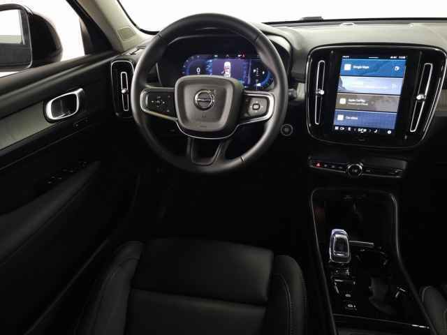 Certified 2024 Volvo XC40 B5 Plus w/ Climate Package AWD/4WD image 19
