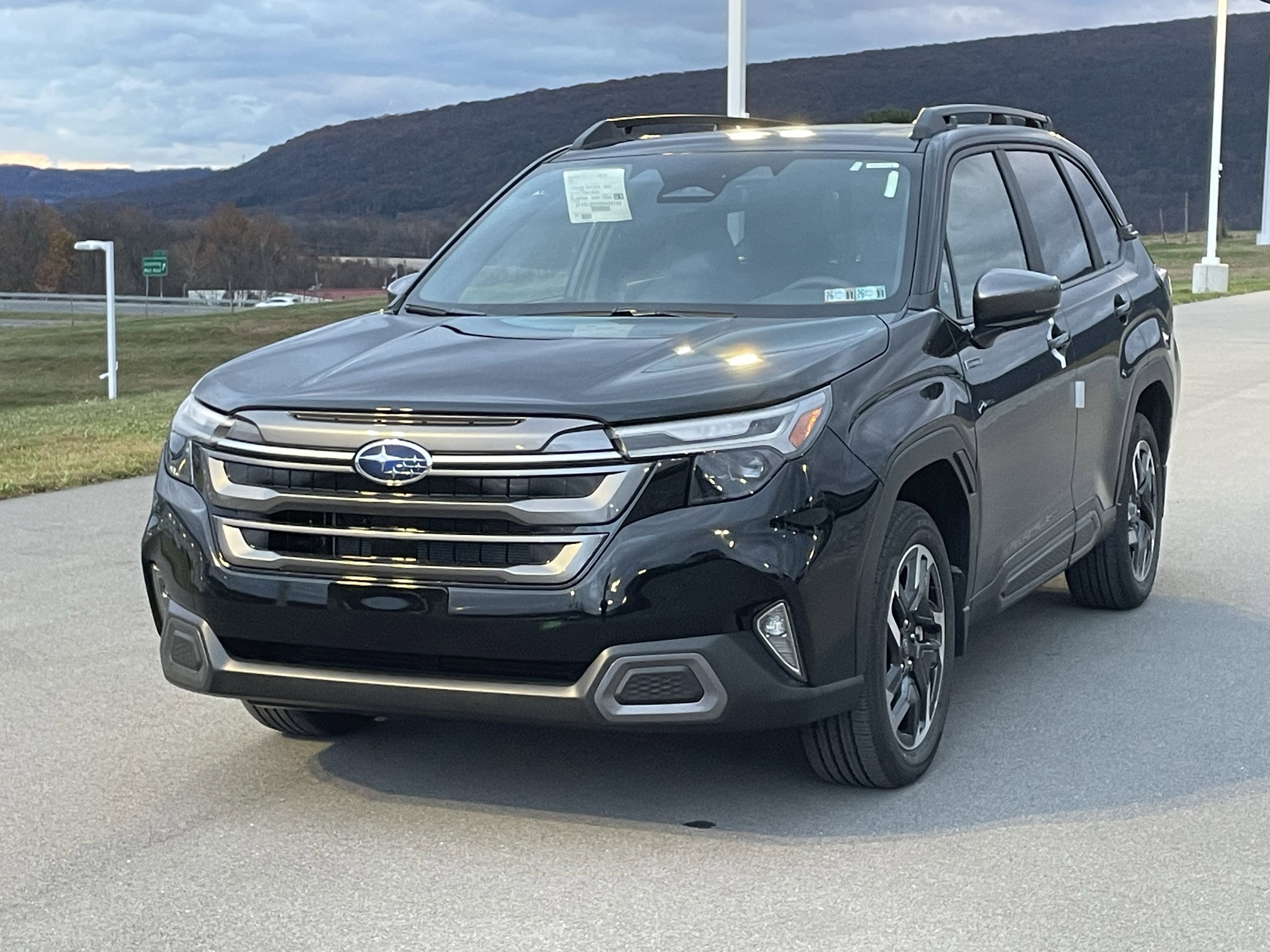 Certified 2025 Subaru Forester Touring AWD/4WD image 5