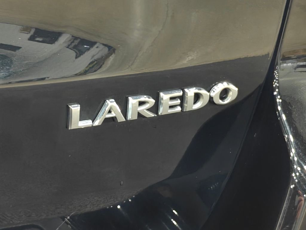 Used 2021 Jeep Grand Cherokee Laredo AWD/4WD image 45
