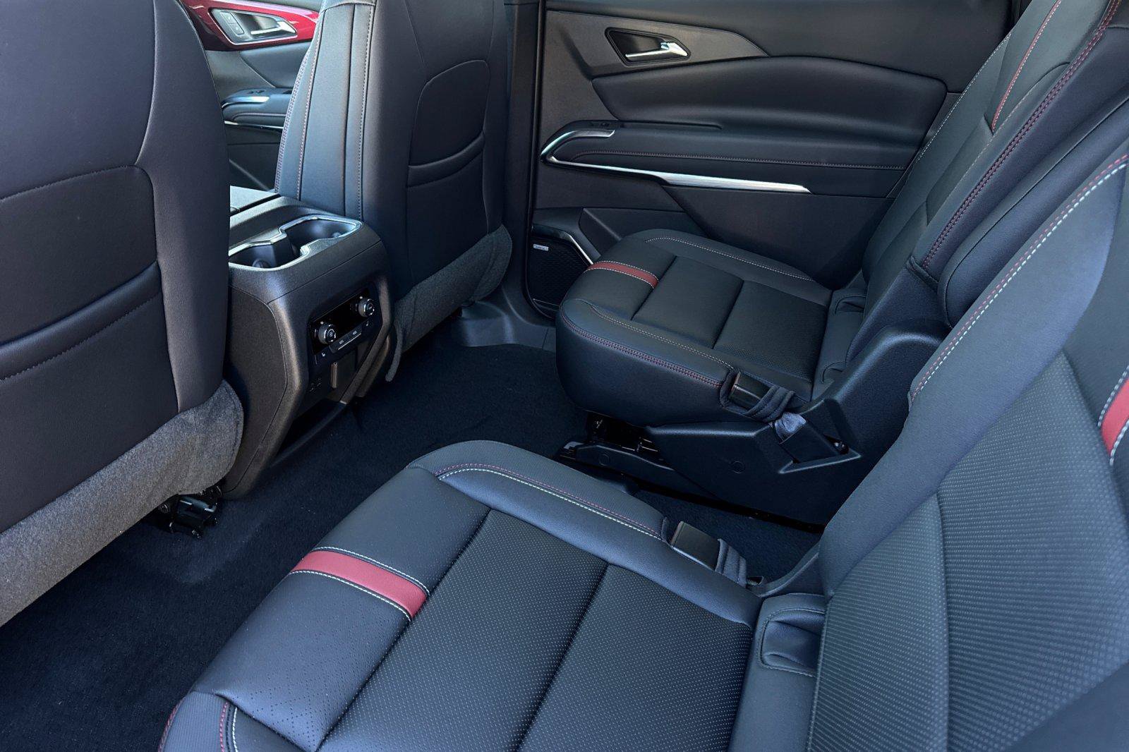 New 2026 Chevrolet Traverse RS FWD image 15