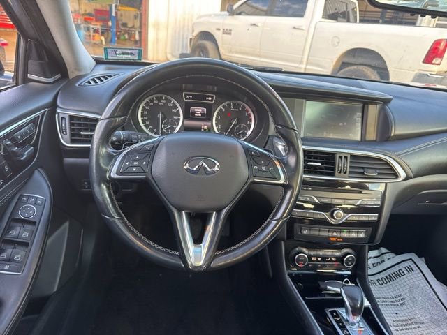 Used 2018 INFINITI QX30 Premium w/ Navigation Package image 14
