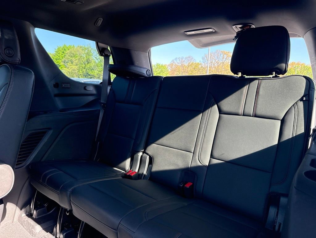 Used 2022 Chevrolet Tahoe RST w/ Luxury Package AWD/4WD image 21