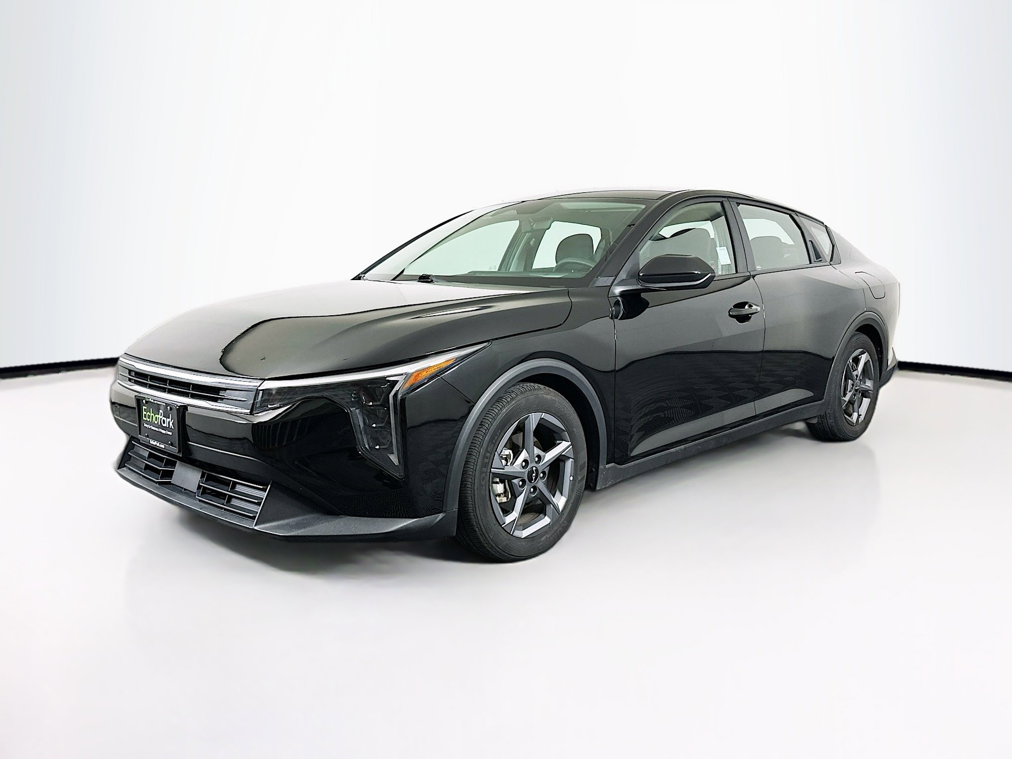 Used 2025 Kia K4 LXS image 3