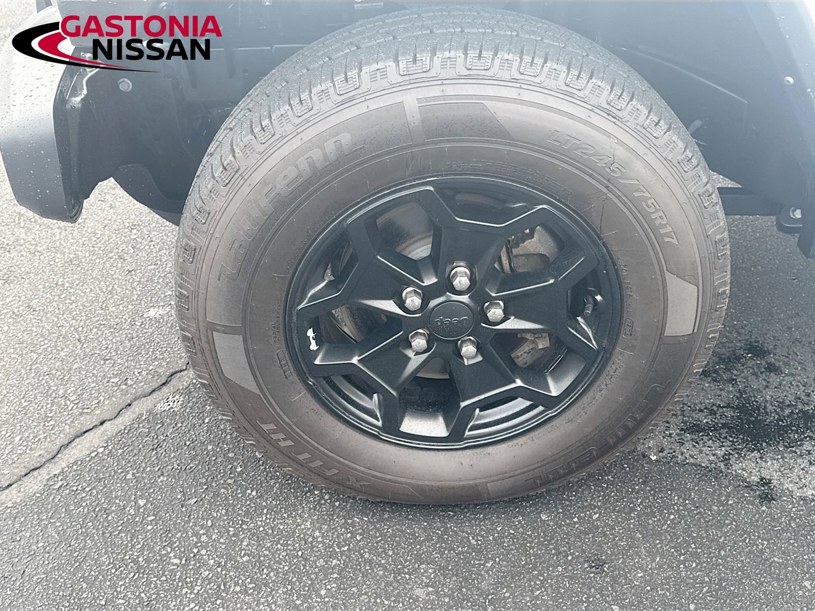 Used 2021 Jeep Gladiator Willys image 38