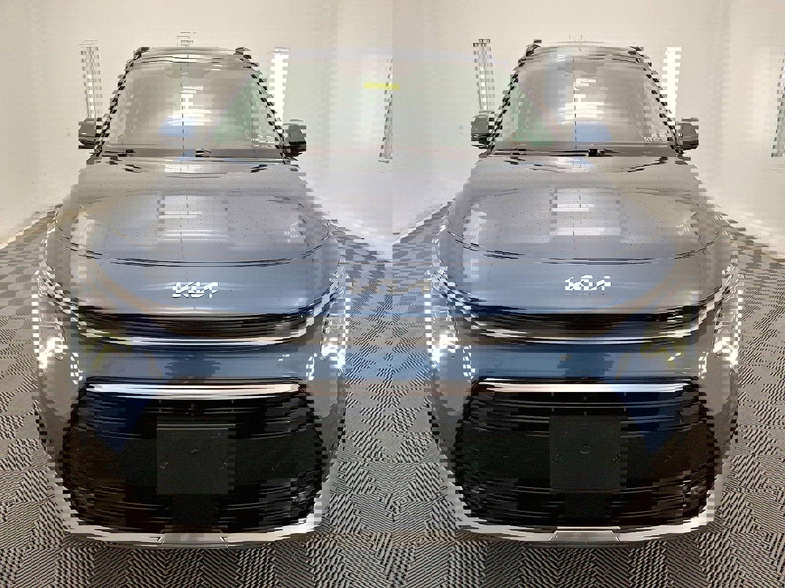 Used 2023 Kia Niro SX Touring image 29