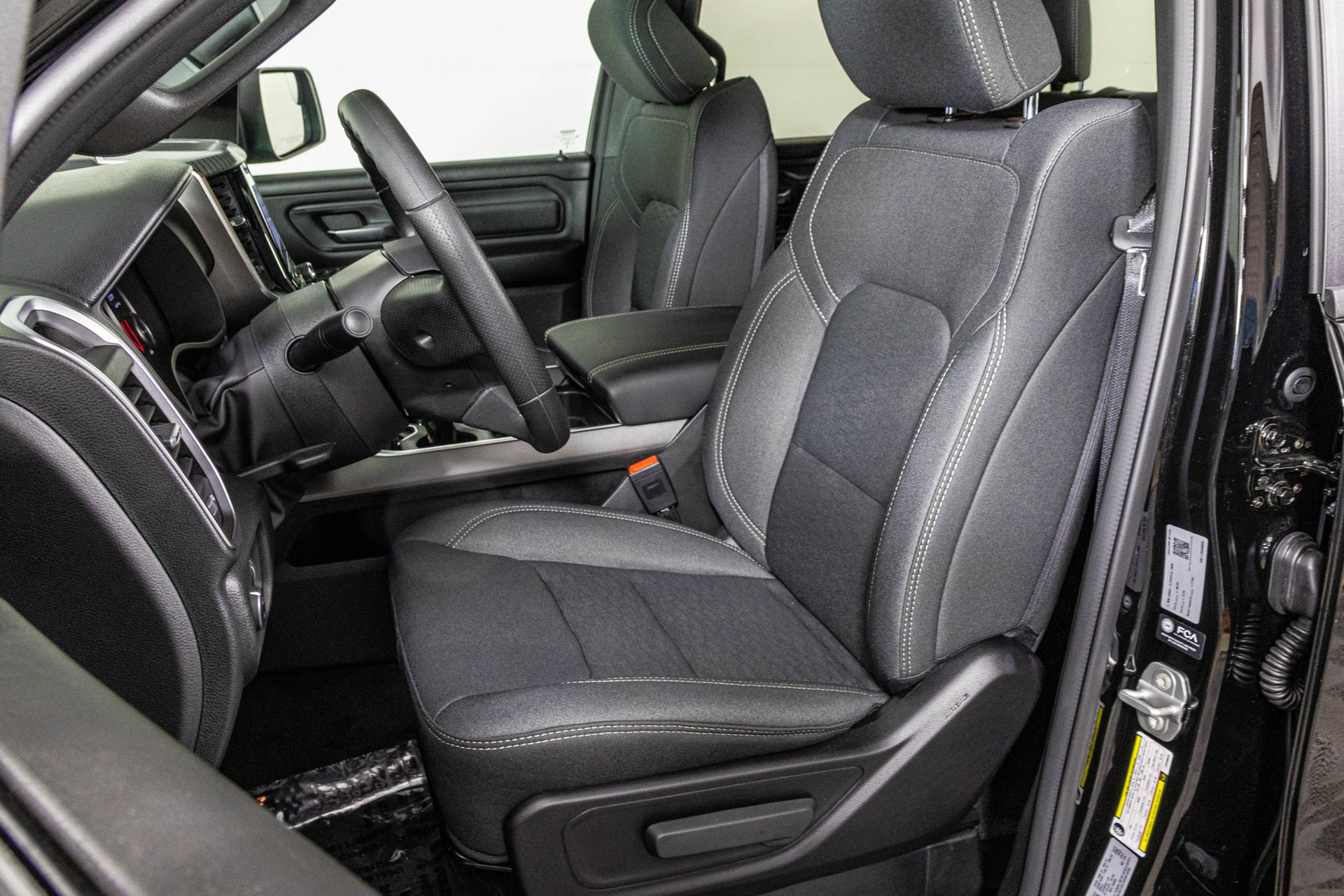 New 2026 RAM 1500 Express AWD/4WD image 20