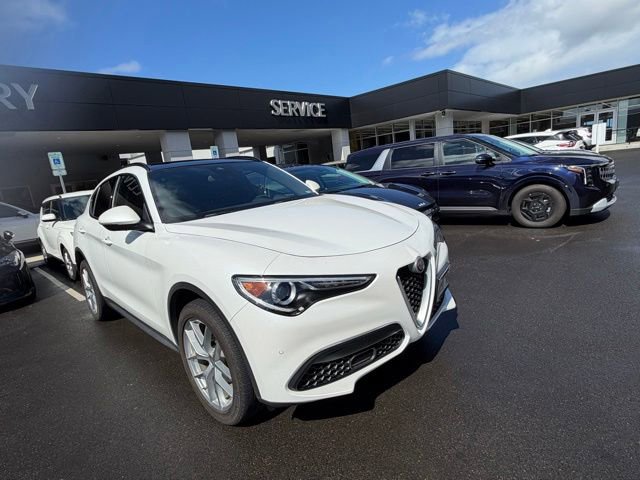 Used 2018 Alfa Romeo Stelvio Ti Sport AWD/4WD image 21