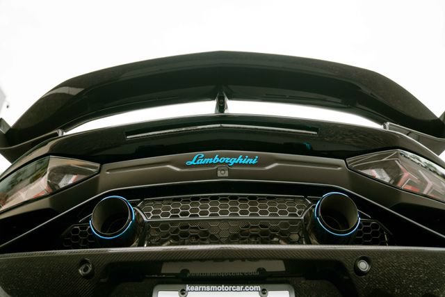 Used 2020 Lamborghini Aventador SVJ AWD/4WD image 42