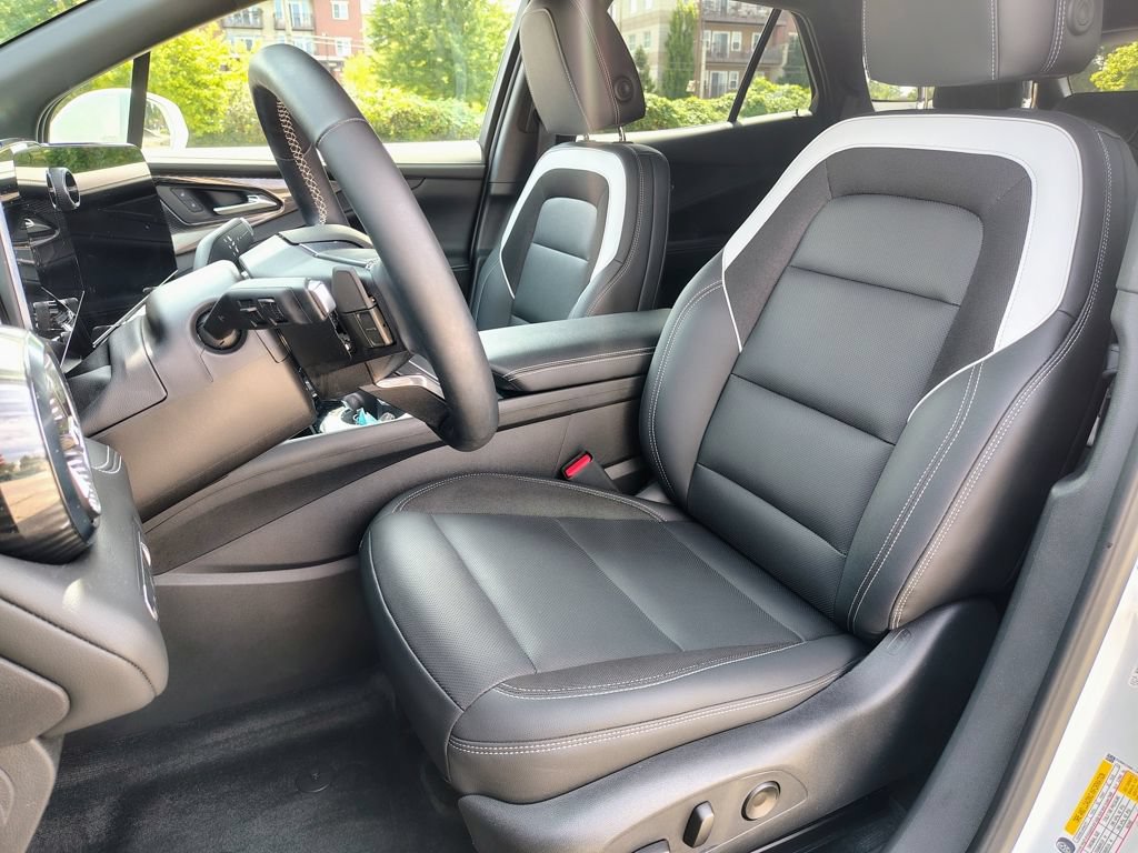 Used 2024 Chevrolet Blazer EV LT AWD/4WD image 23