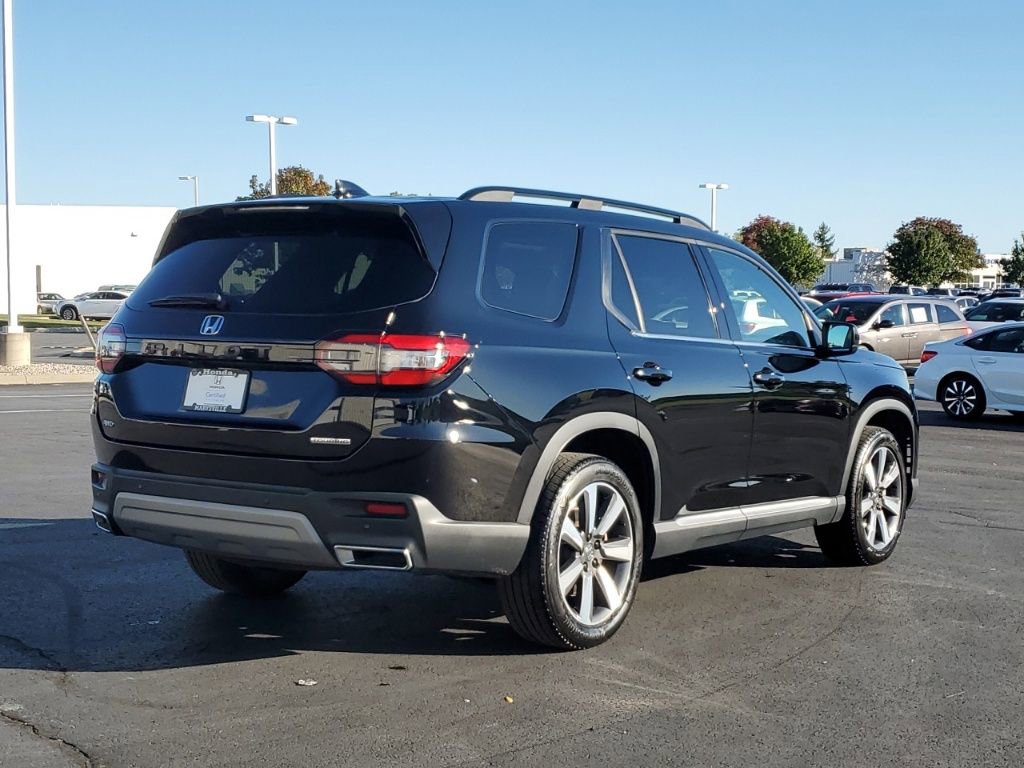 Certified 2023 Honda Pilot Touring image 4