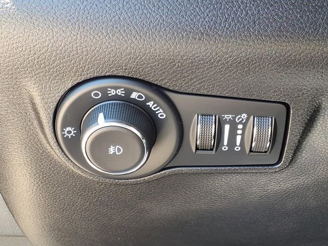 Used 2022 Jeep Compass Limited AWD/4WD image 18