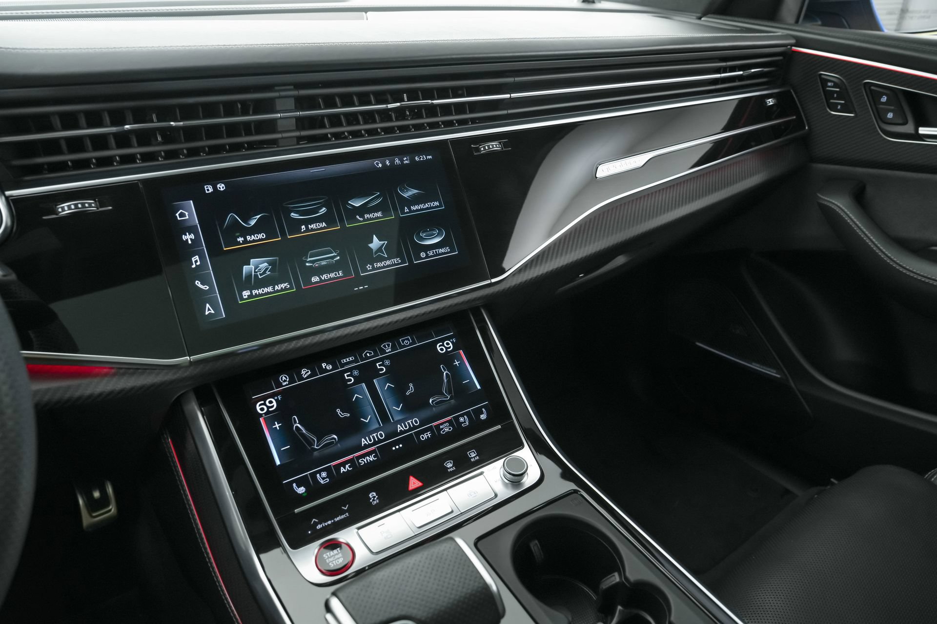 Used 2024 Audi RS Q8 AWD/4WD image 21