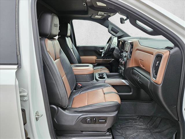 Used 2020 Chevrolet Silverado 1500 High Country w/ Technology Package image 23