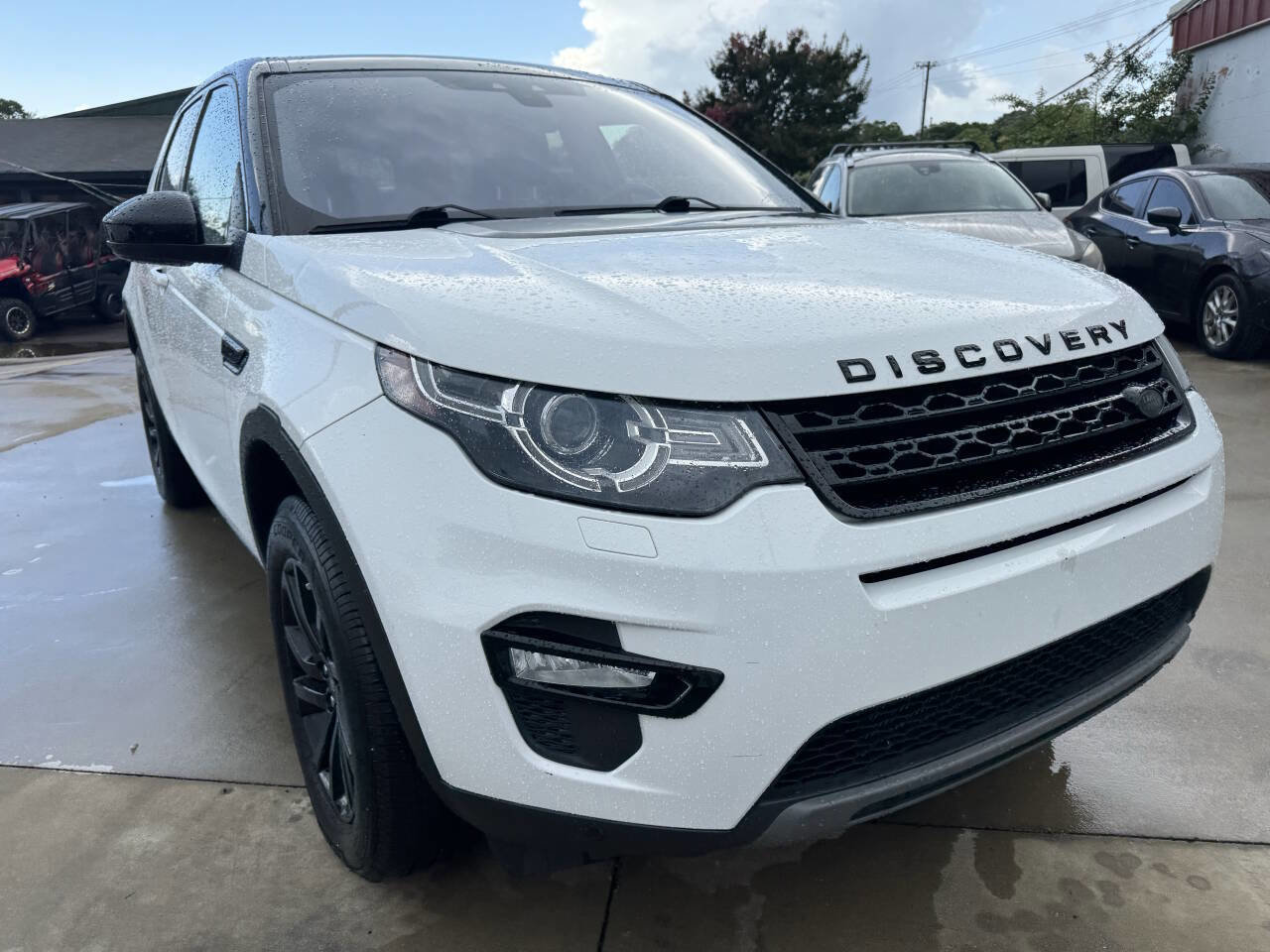 Used 2017 Land Rover Discovery Sport HSE image 18