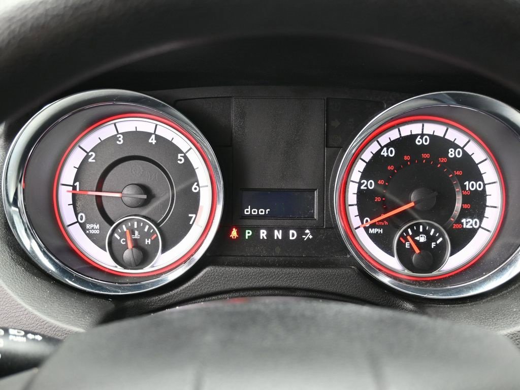 Used 2018 Dodge Grand Caravan SE w/ UConnect Hands-Free Group image 19