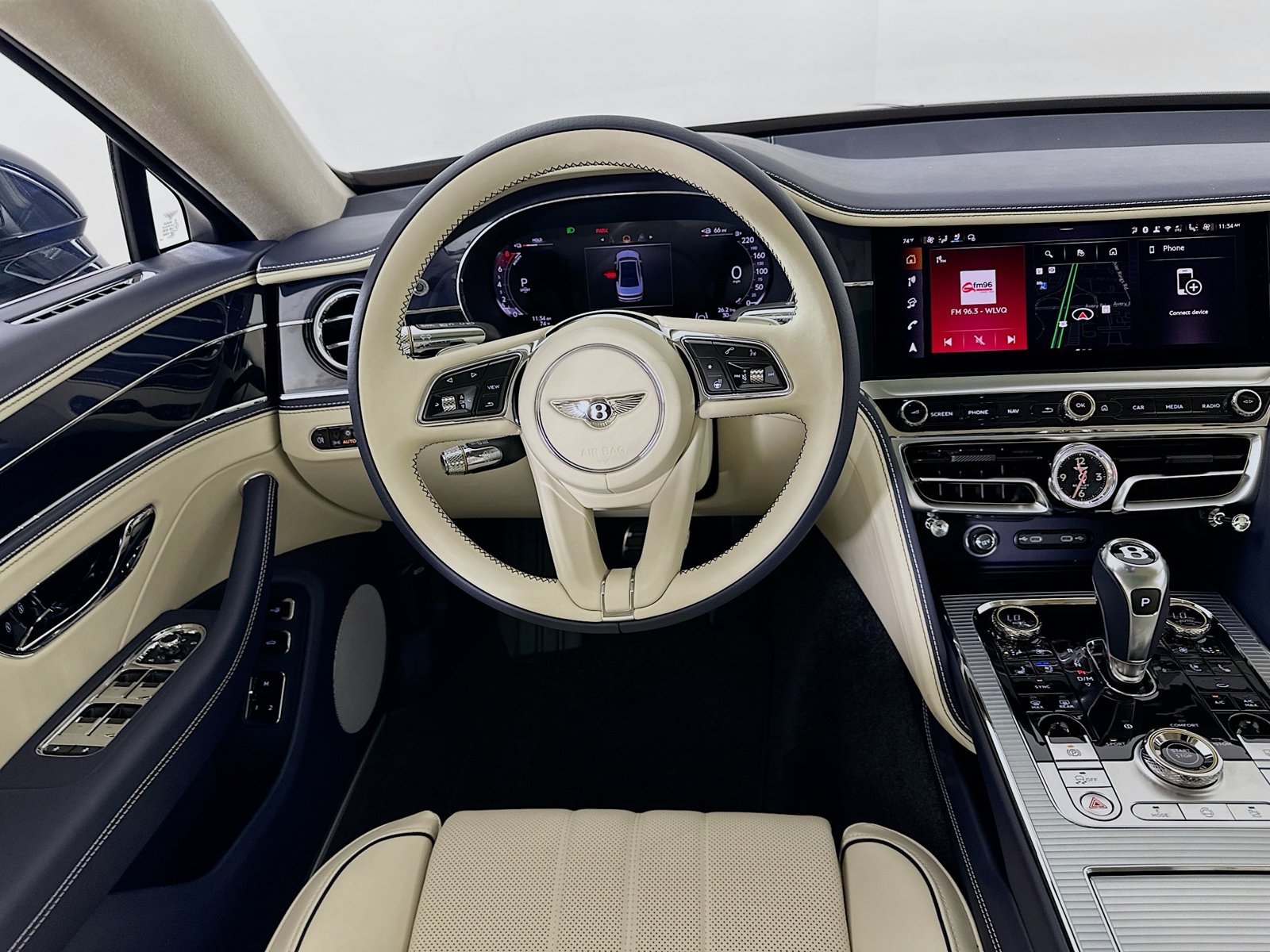 New 2026 Bentley Flying Spur V8 AWD/4WD image 17