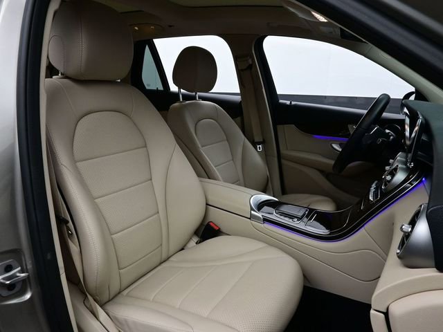 Used 2022 Mercedes-Benz GLC 300 image 17