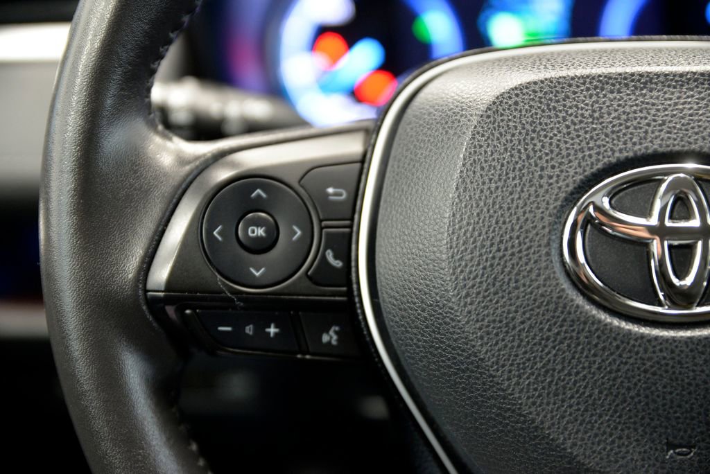 Used 2019 Toyota RAV4 Limited image 23