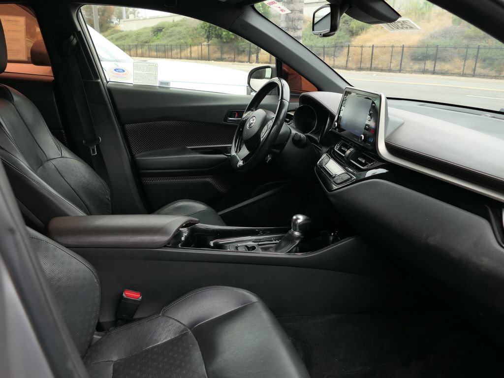 Used 2019 Toyota C-HR Limited FWD image 26