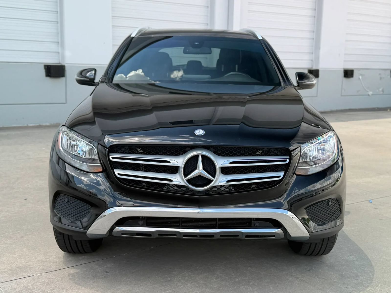 Used 2017 Mercedes-Benz GLC 300 w/ Premium 2 Package image 3