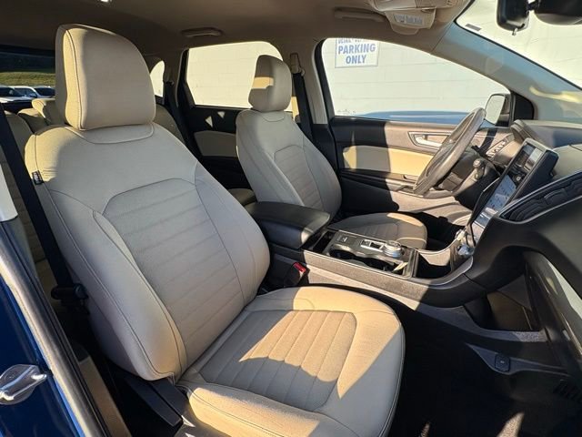 Used 2022 Ford Edge SE image 21