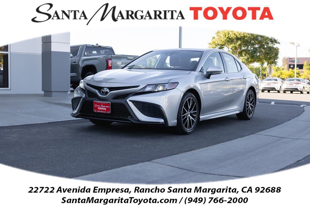 Certified 2023 Toyota Camry SE image 1