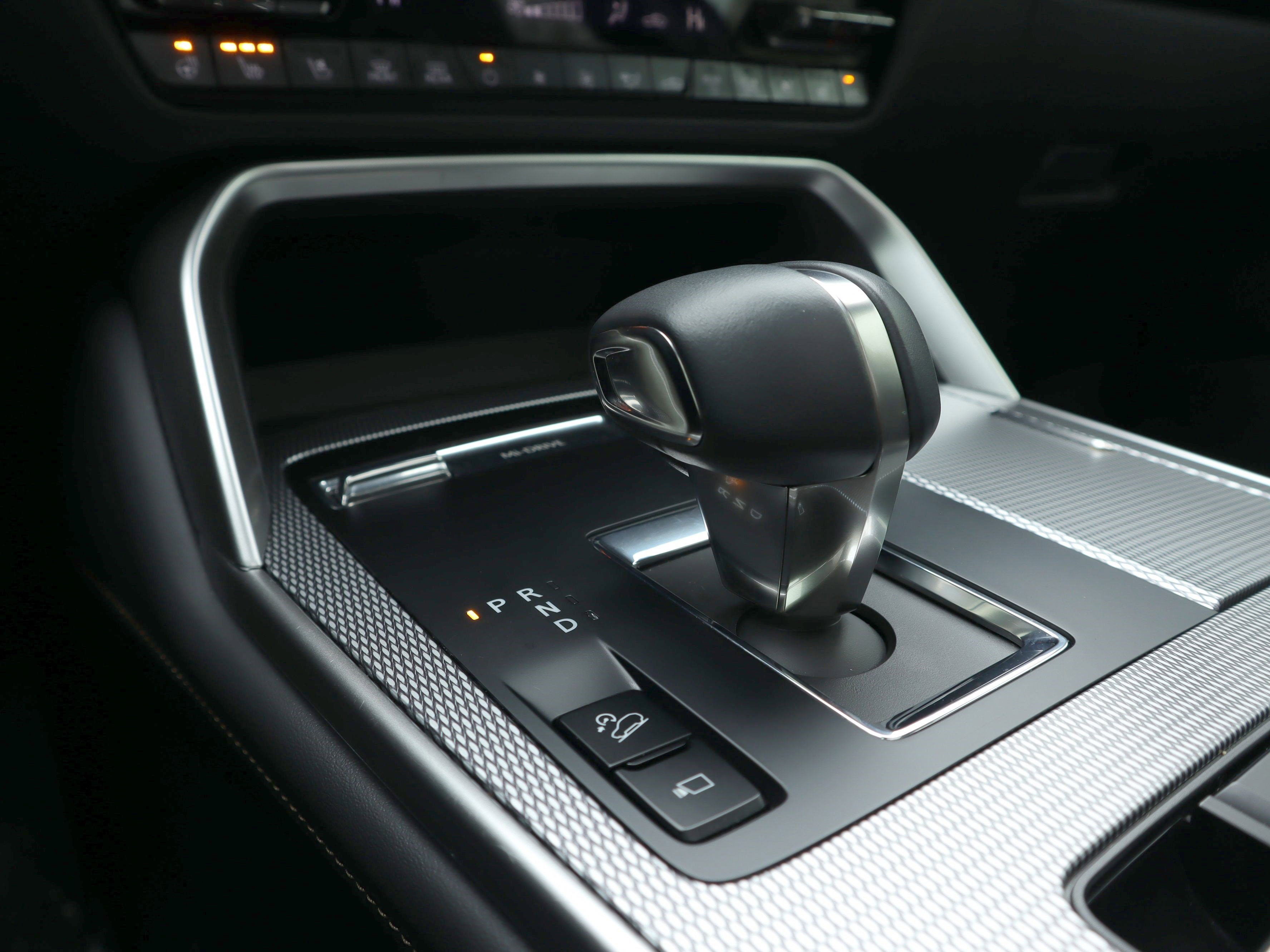 Certified 2025 MAZDA CX-90 3.3 Turbo w/ Premium Plus Pkg image 15