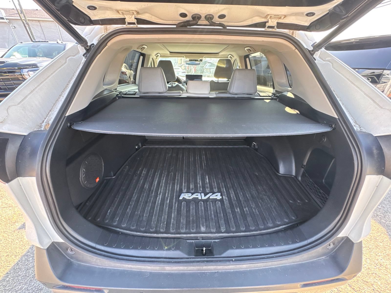 Used 2023 Toyota RAV4 Limited AWD/4WD image 22