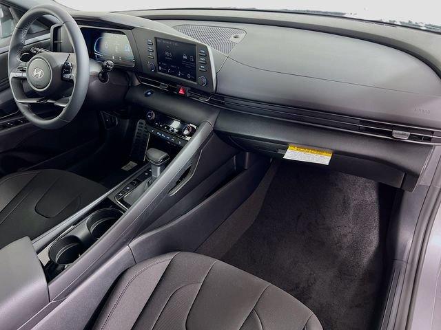 Used 2026 Hyundai Elantra SEL Sport Premium FWD image 31