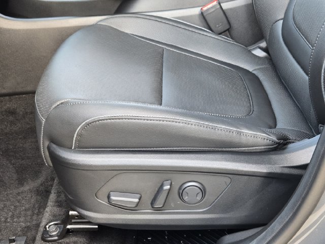 Certified 2026 Hyundai Tucson Limited AWD/4WD image 17