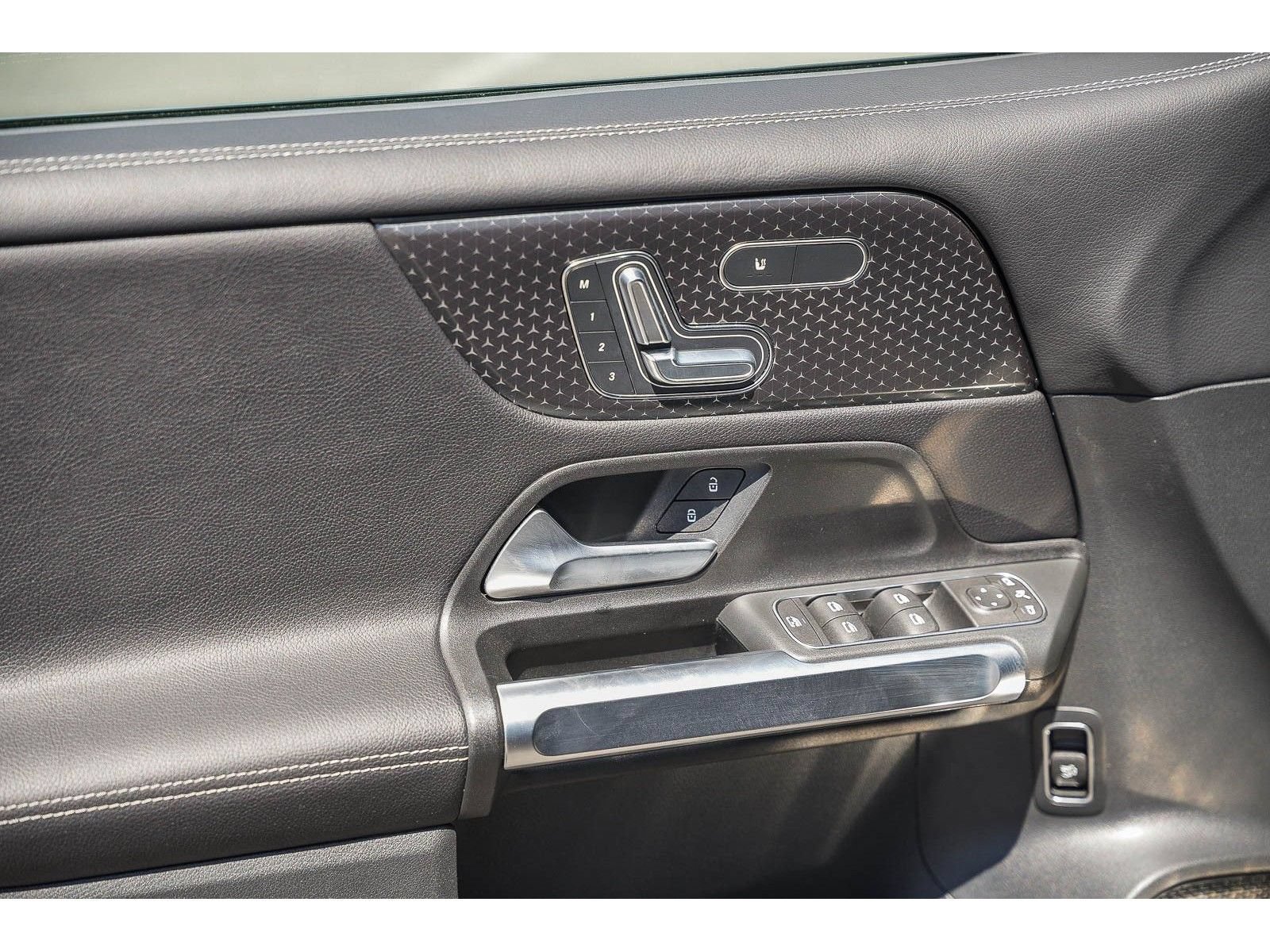 Certified 2026 Mercedes-Benz GLB 250 image 20