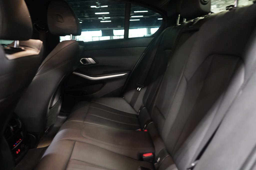 Used 2020 BMW M340i RWD image 22