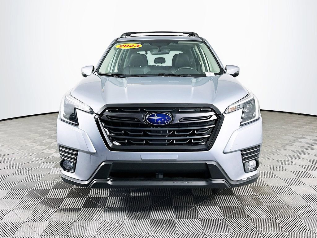 Used 2023 Subaru Forester Limited image 4