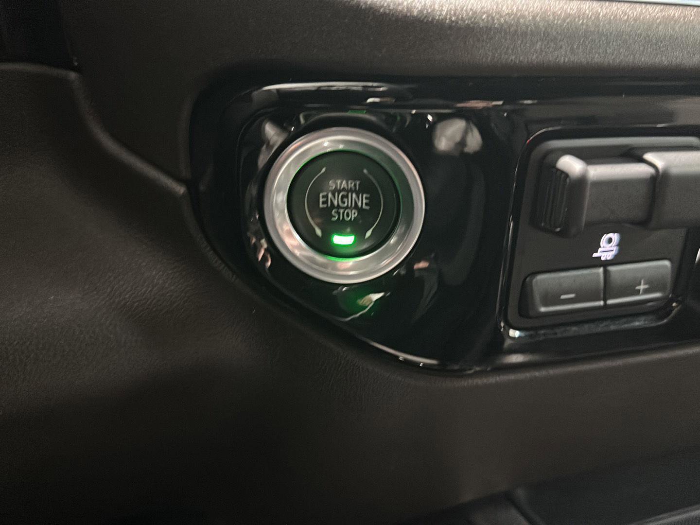 Used 2022 Chevrolet Silverado 1500 LTZ image 16