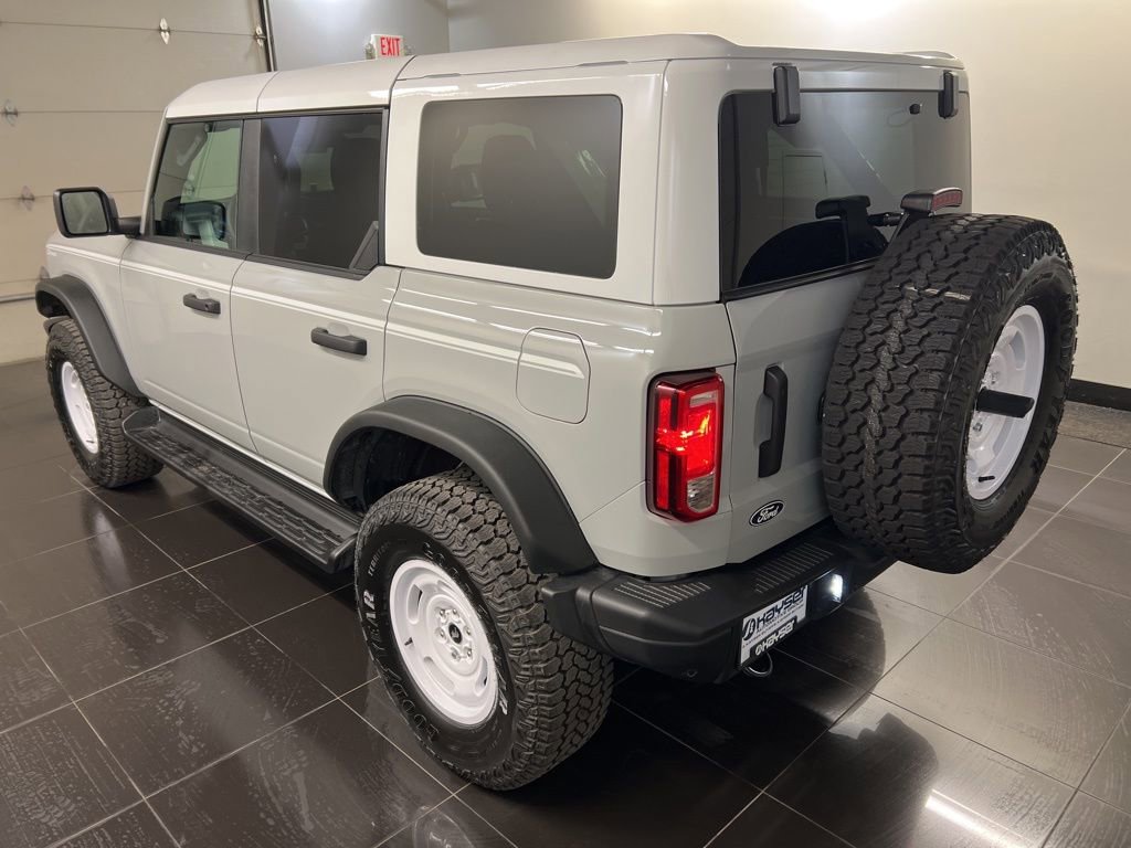 New 2026 Ford Bronco Heritage Edition image 4